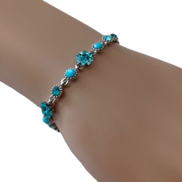 Aqua Blue Rhinestone Link Bracelet Faux Turquoise Silver Tone Coastal Beachy - Picture 10 of 16